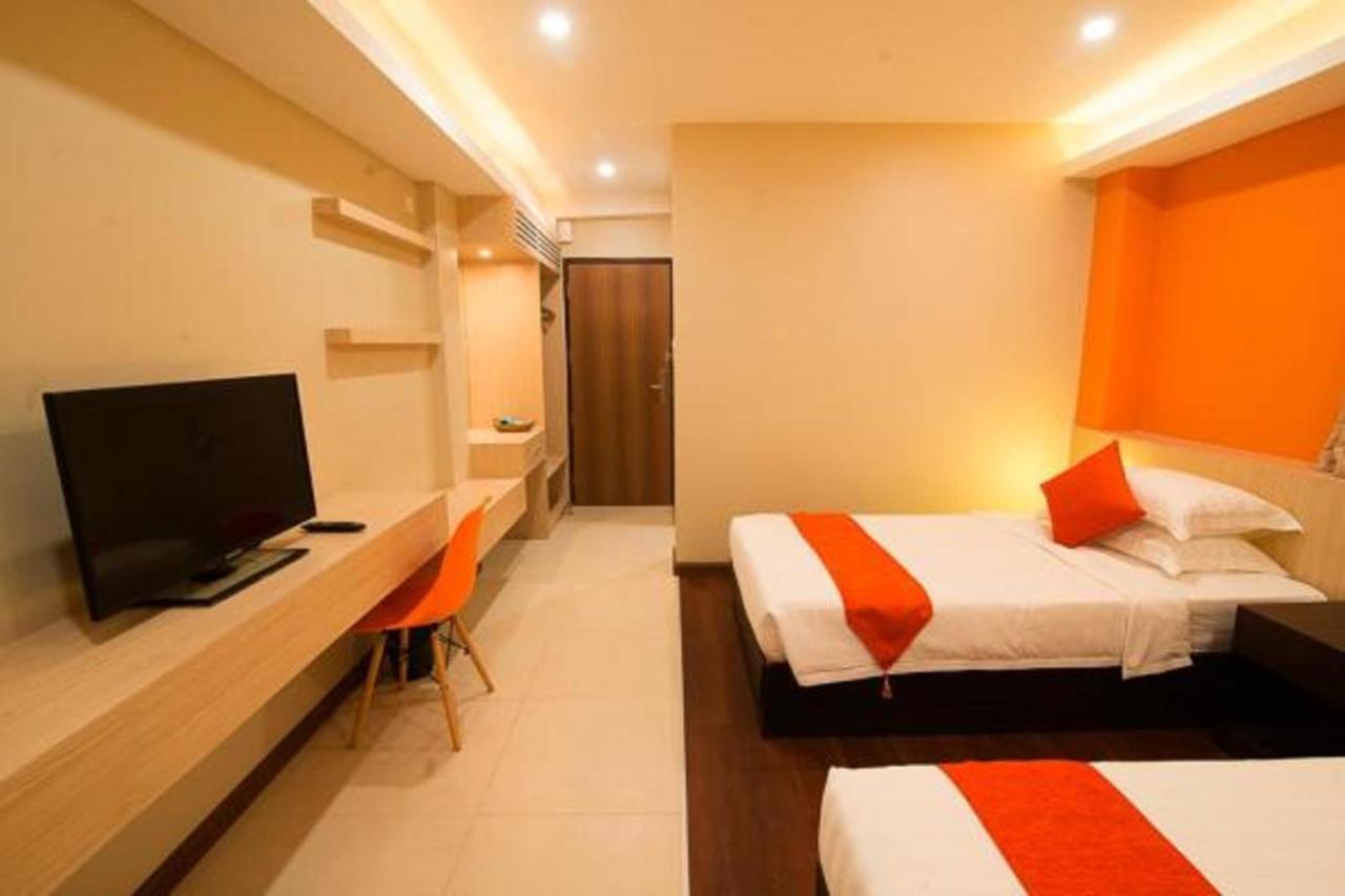 Eastern Hotel Yangon Exterior photo