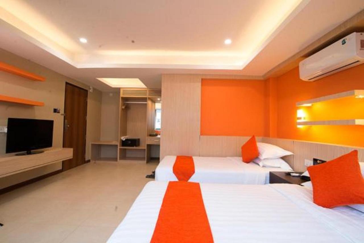 Eastern Hotel Yangon Exterior photo